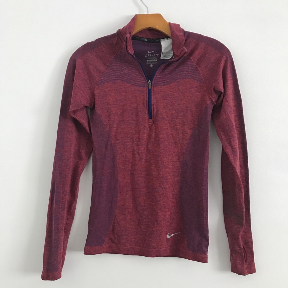 NIKE WOMENS ELEMENT QUATER ZIP RED LONG SLEEVE XS